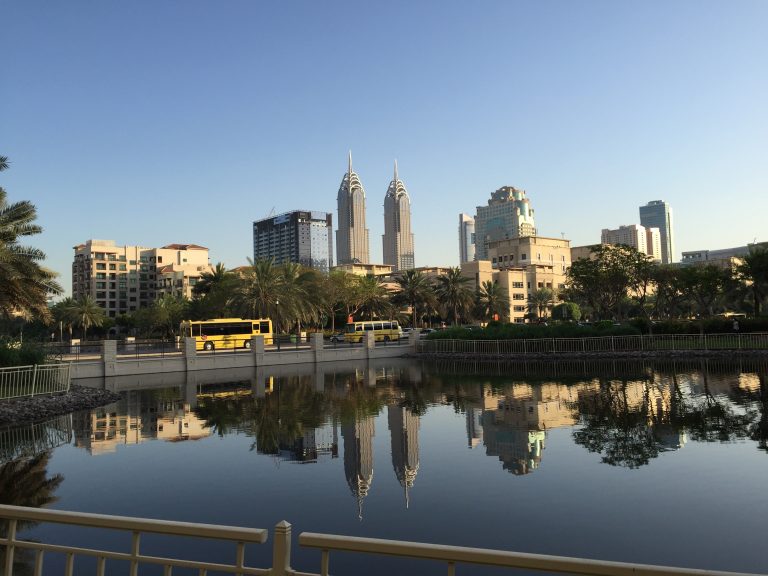 Schattebout aanspreekvormen in Dubai